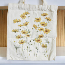Load image into Gallery viewer, Isla Floral Tote
