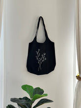 Load image into Gallery viewer, Floral Tote
